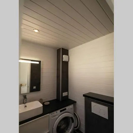 Maison De Vacances Dans Avec Piscine Apartment